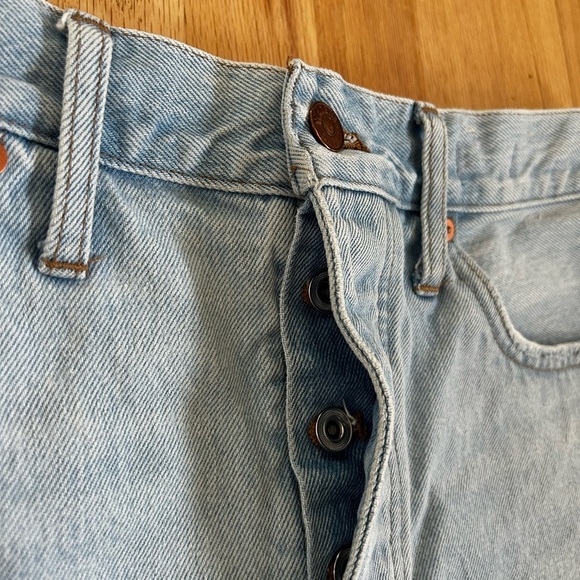 MADEWELL relaxed denim shorts light wash cutoff jorts mid-rise cotton size 28 - Picture 9 of 16